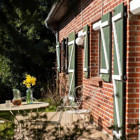 Maison De Campagne, Aux 3 Cedres -